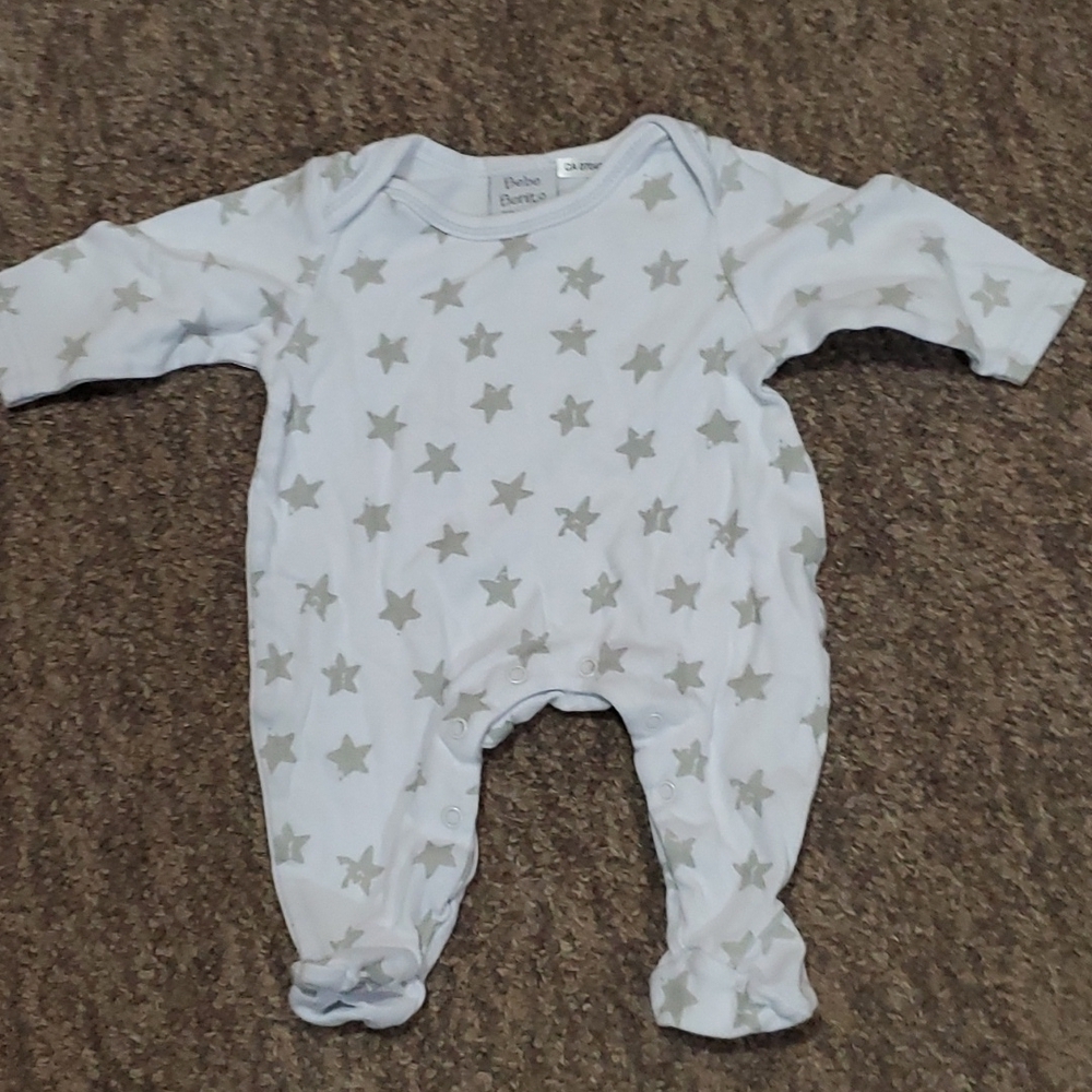Bebe bonitp one piece with feet size 3 to 6 month's
